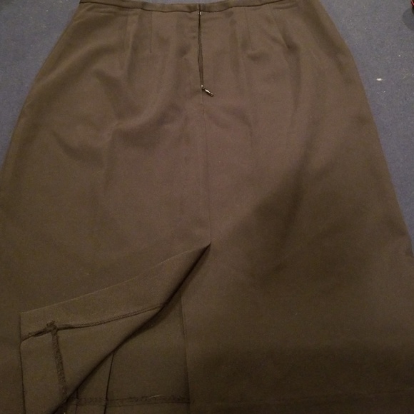 NWT Beautiful skirt suit - Picture 4 of 5